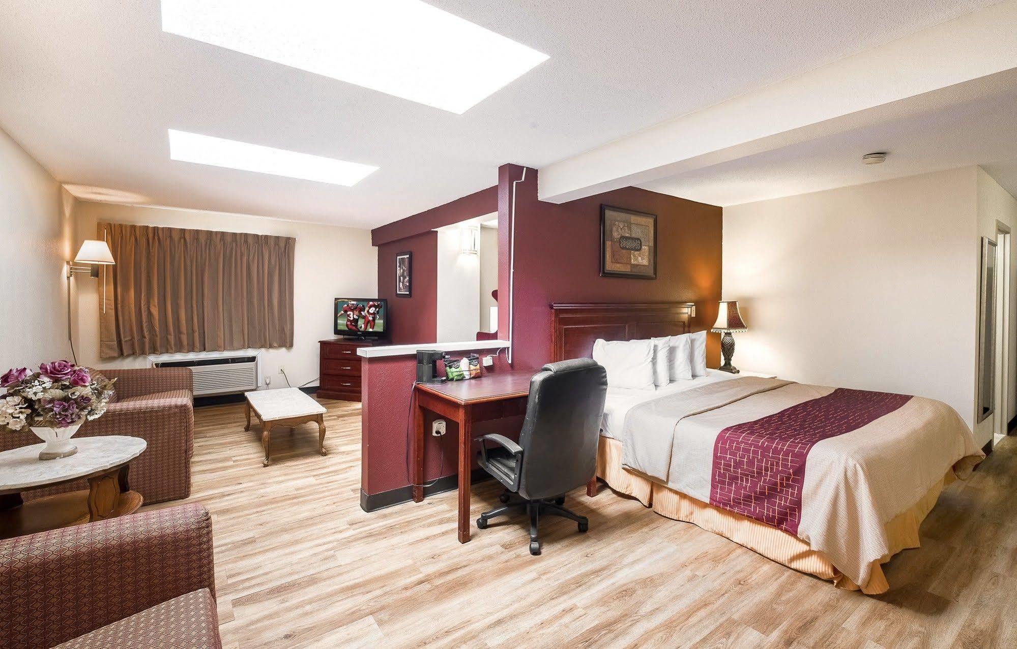 Red Roof Inn Hartford - Vernon Zewnętrze zdjęcie